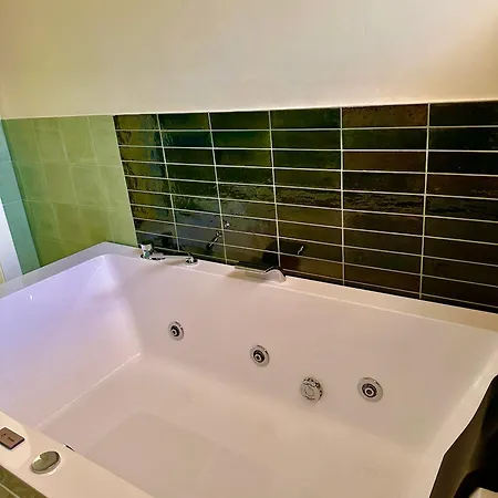 Dimora Aquae Suites&spa شقة