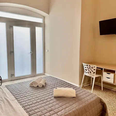 Dimora Aquae Suites&spa شقة مولا دي باري