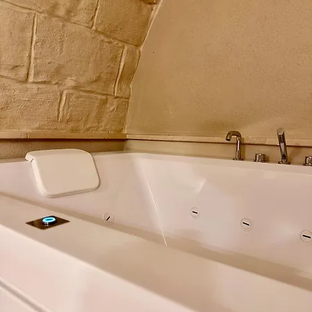 Dimora Aquae Suites&spa * مولا دي باري